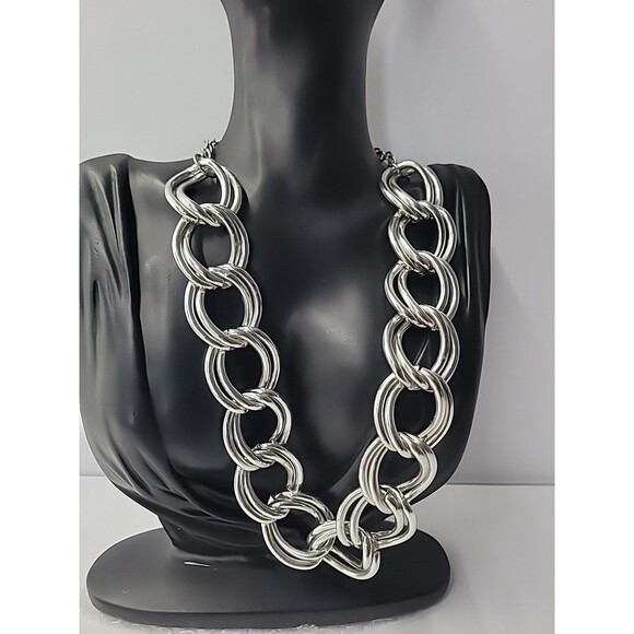 Jewelry - Chunky Silver Tone Link Necklace Oversized Chain Statement Collar